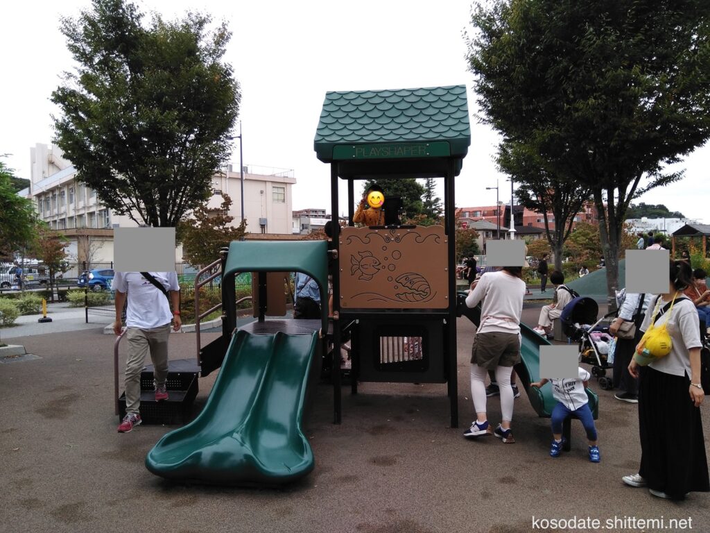 二子玉川公園　遊具の遊び場　複合遊具